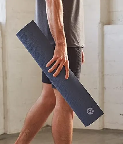 Manduka PRO Yoga Mat Review: 6mm Premium Yoga Mat image 5