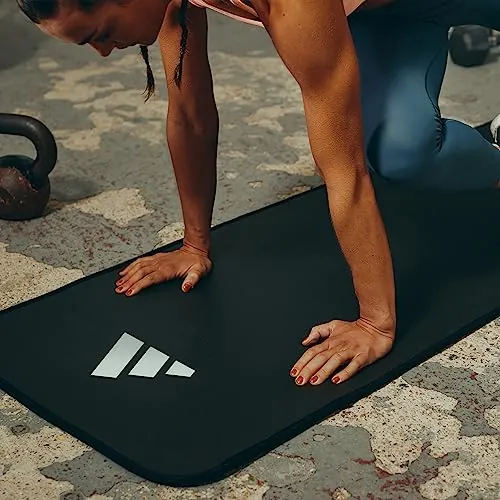 adidas 10mm Training Mat Review: Extra Thick Workout Mat image 4